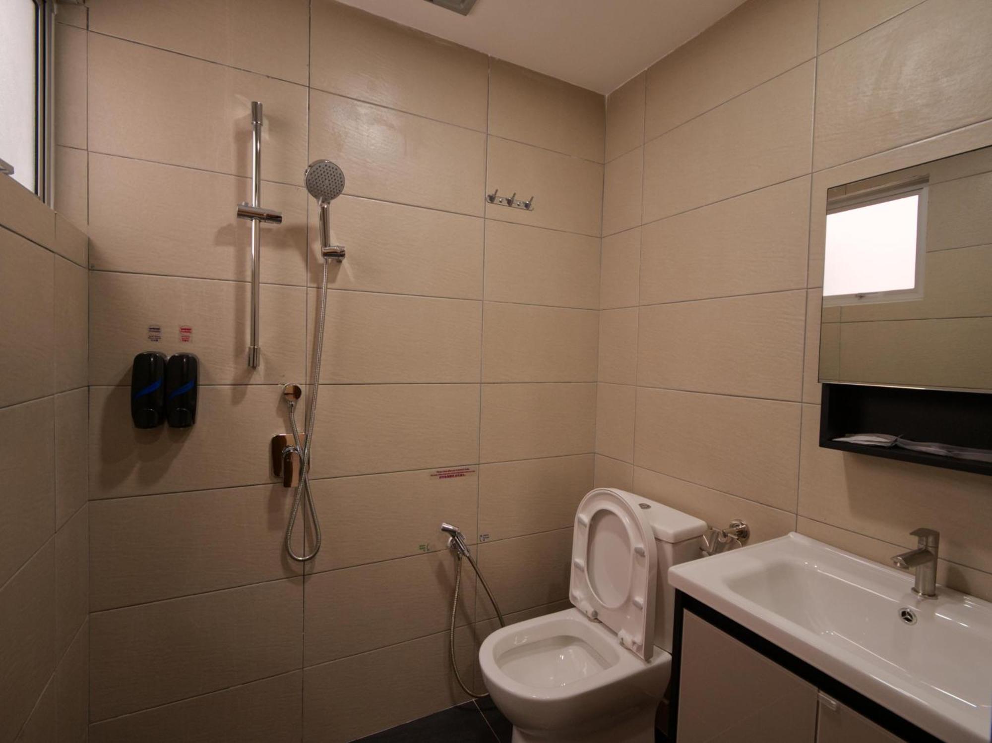 Weiss Hotels Kepong Baru Kampong Jawa Tengah Luaran gambar