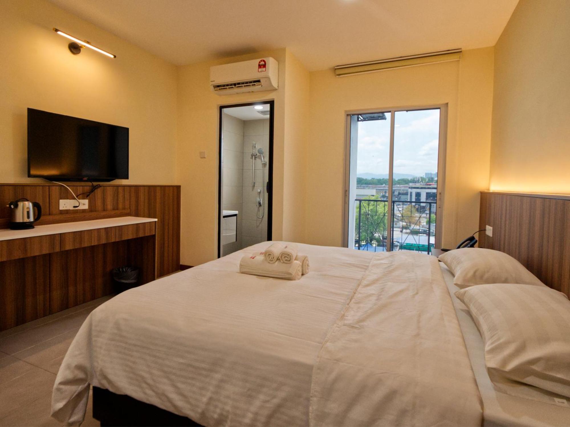 Weiss Hotels Kepong Baru Kampong Jawa Tengah Luaran gambar
