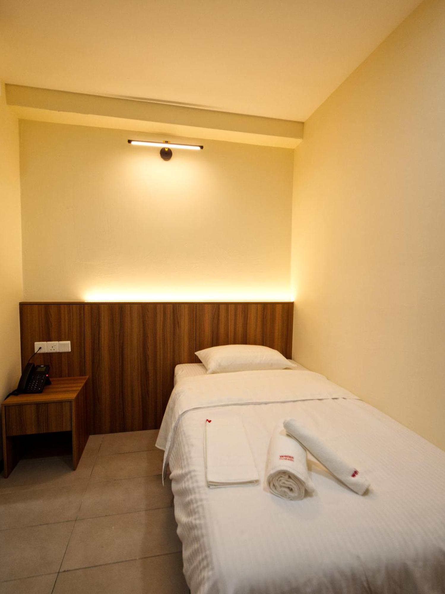 Weiss Hotels Kepong Baru Kampong Jawa Tengah Luaran gambar