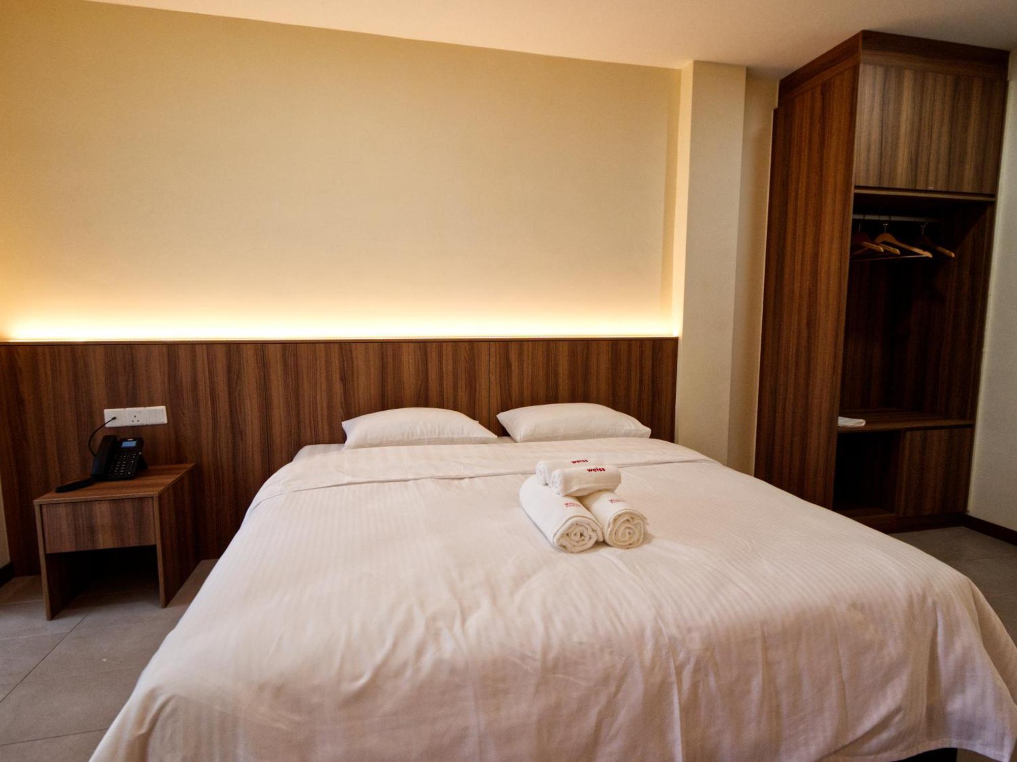 Weiss Hotels Kepong Baru Kampong Jawa Tengah Luaran gambar